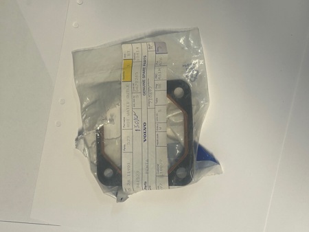 Volvo varmvatten uttag 861523