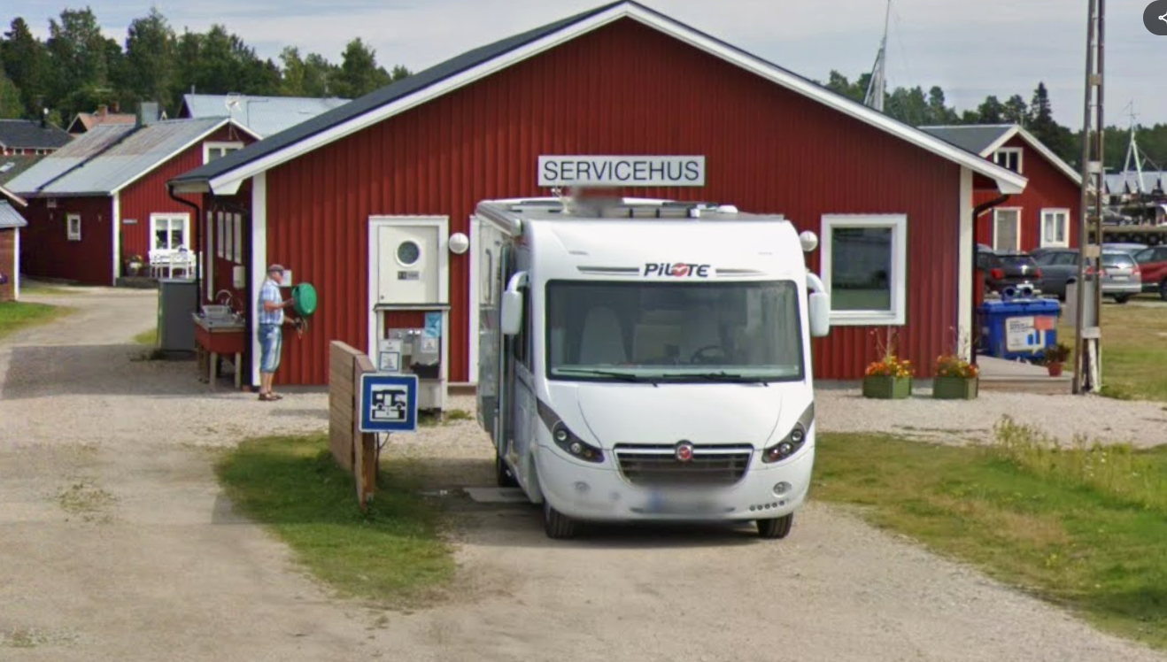 Latrintömning